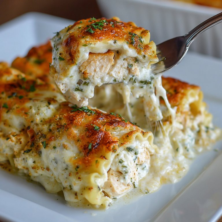 Alfredo Chicken Lasagna Rolls